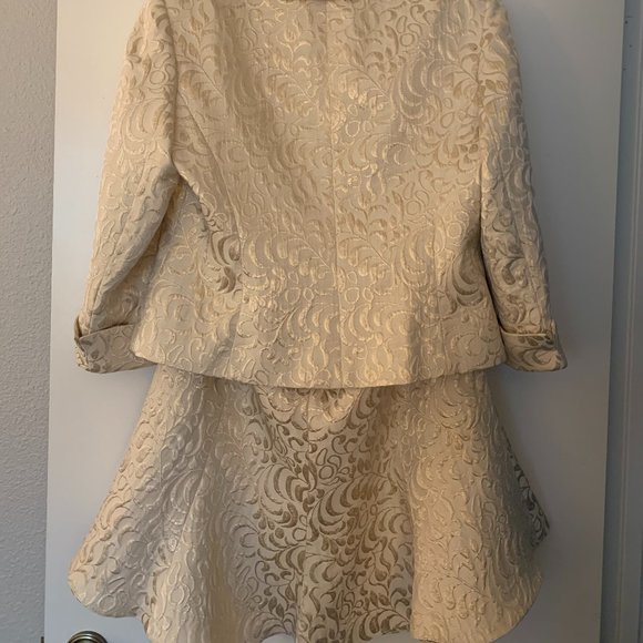 Womens Suit - Picture 4 of 8